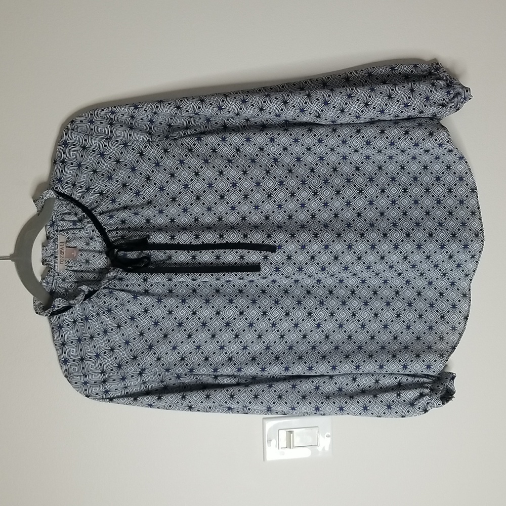 Roz & Ali womens blouse with velvet tie up ruffle neck